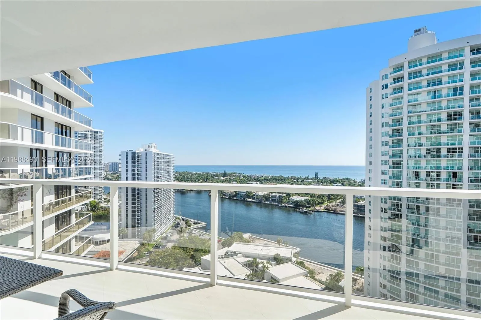 20281 E Country Cub Drive # 1712, Aventura FL 33180