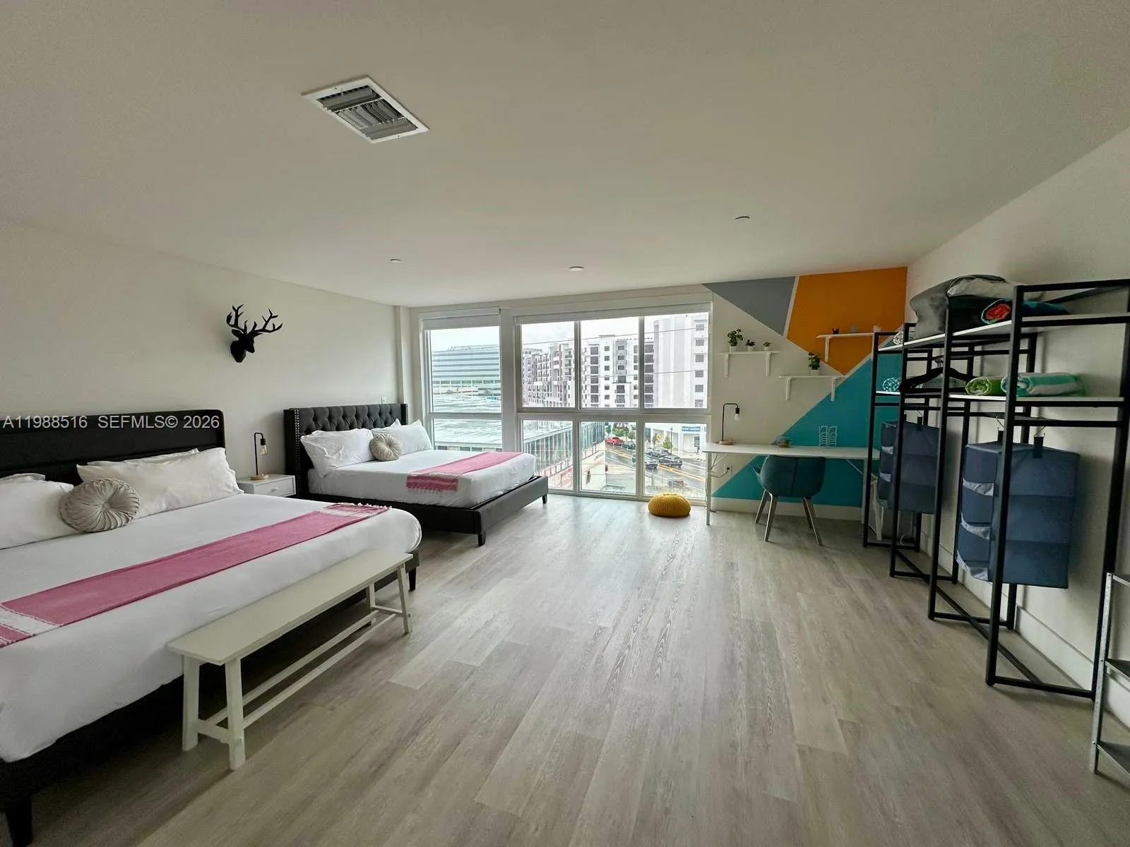 1 bath for sale at 19380 NE 26th Ave # 305, Miami FL 33180