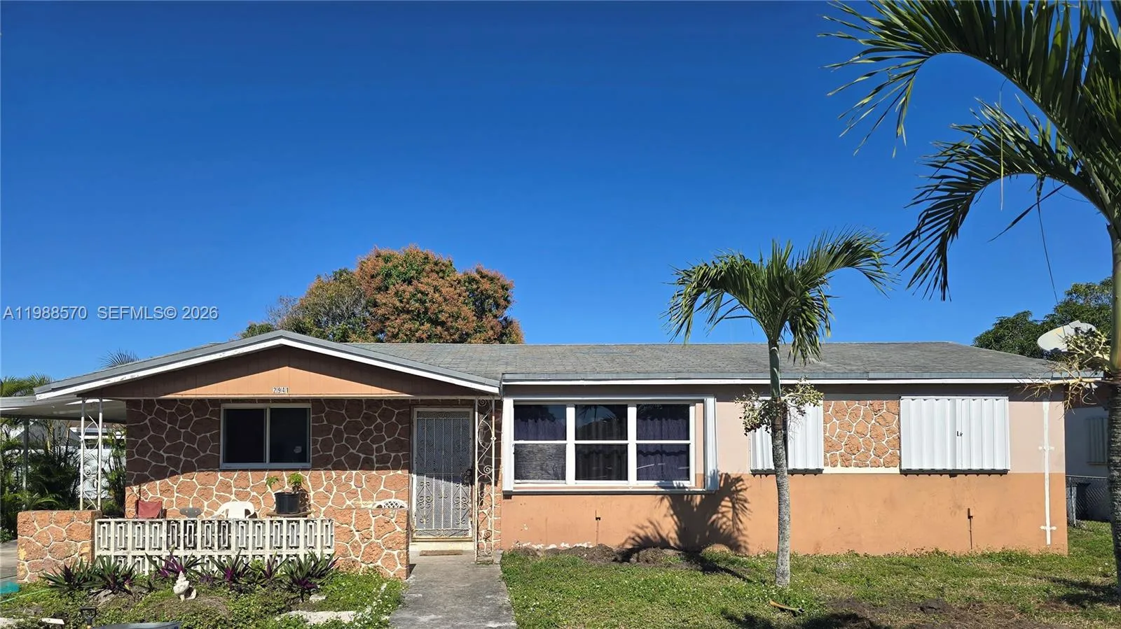 5 bedroom 2 bath for sale at 2941 NW 210th Ter, Miami Gardens FL 33056