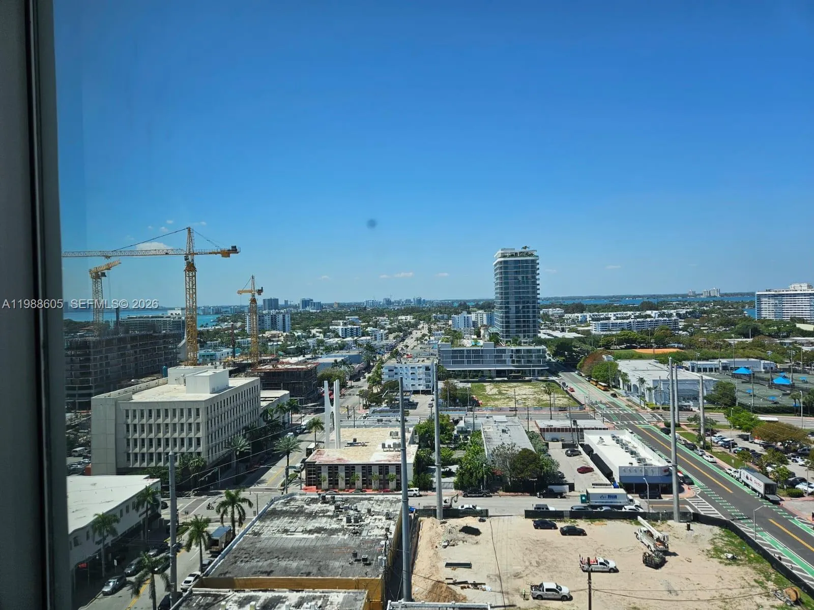 1 bedroom 2 bath for sale at 7135 Collins Ave # 1821, Miami Beach FL 33141