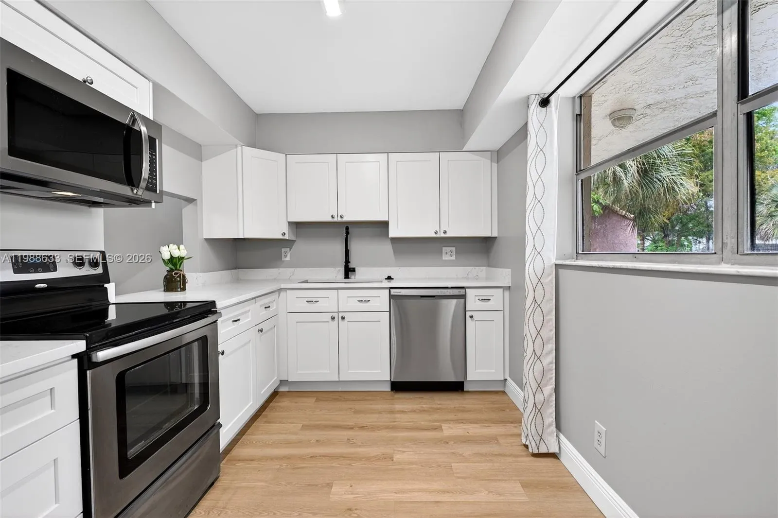 7000 Nova Dr # 105E, Davie FL 33317