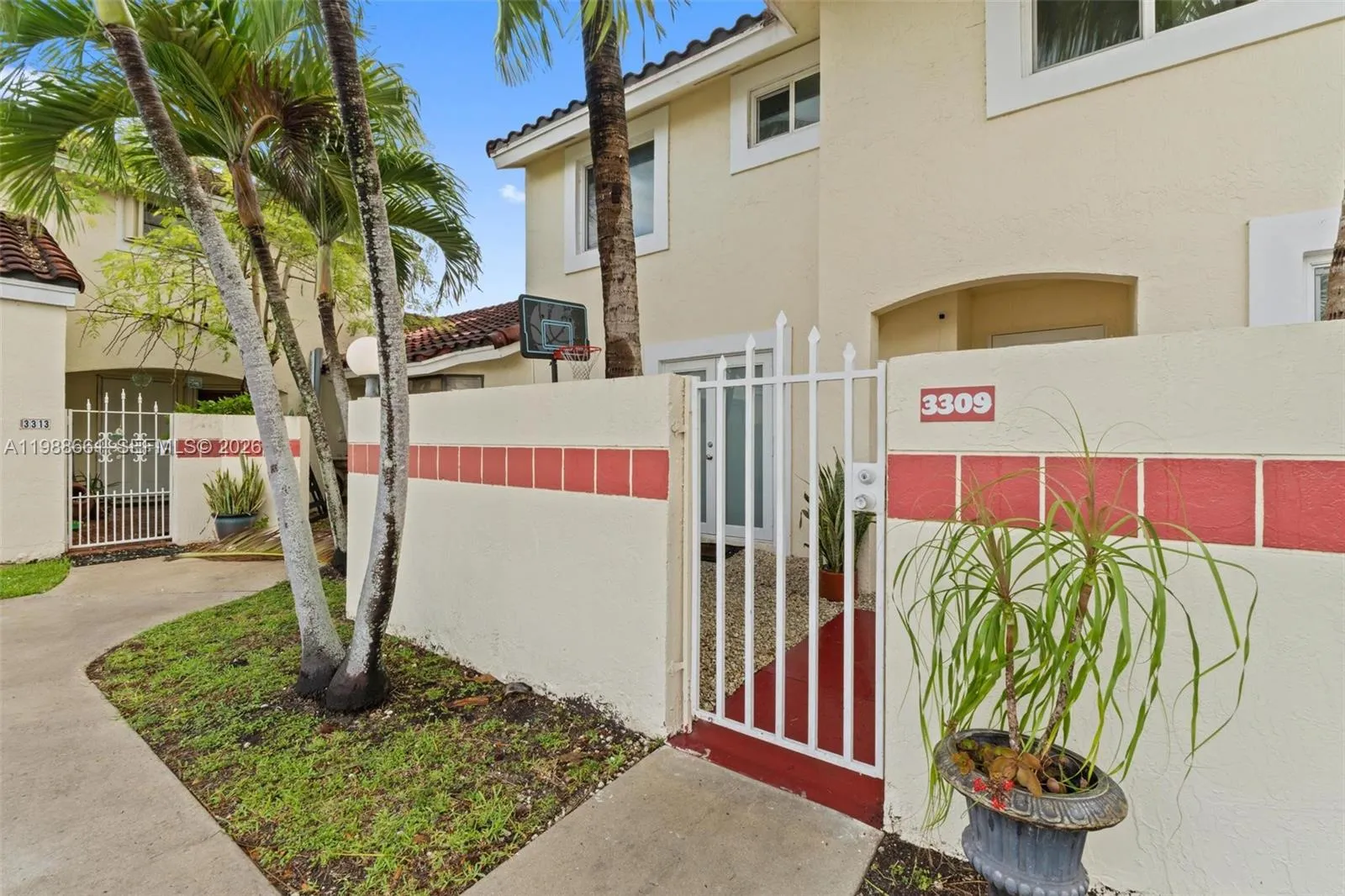 3309 San Remo Cir, Homestead FL 33035