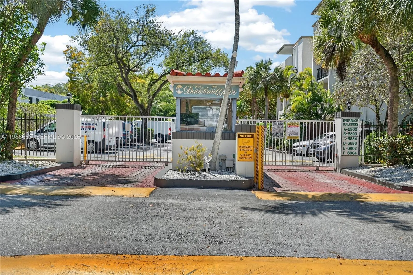 2 bedroom 2 bath for sale at 6904 N Kendall Dr # F104, Pinecrest FL 33156