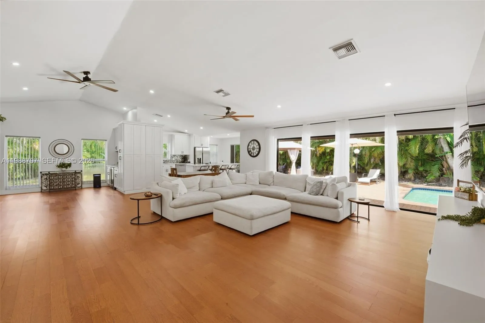 395 NW 89th Ln, Coral Springs FL 33071