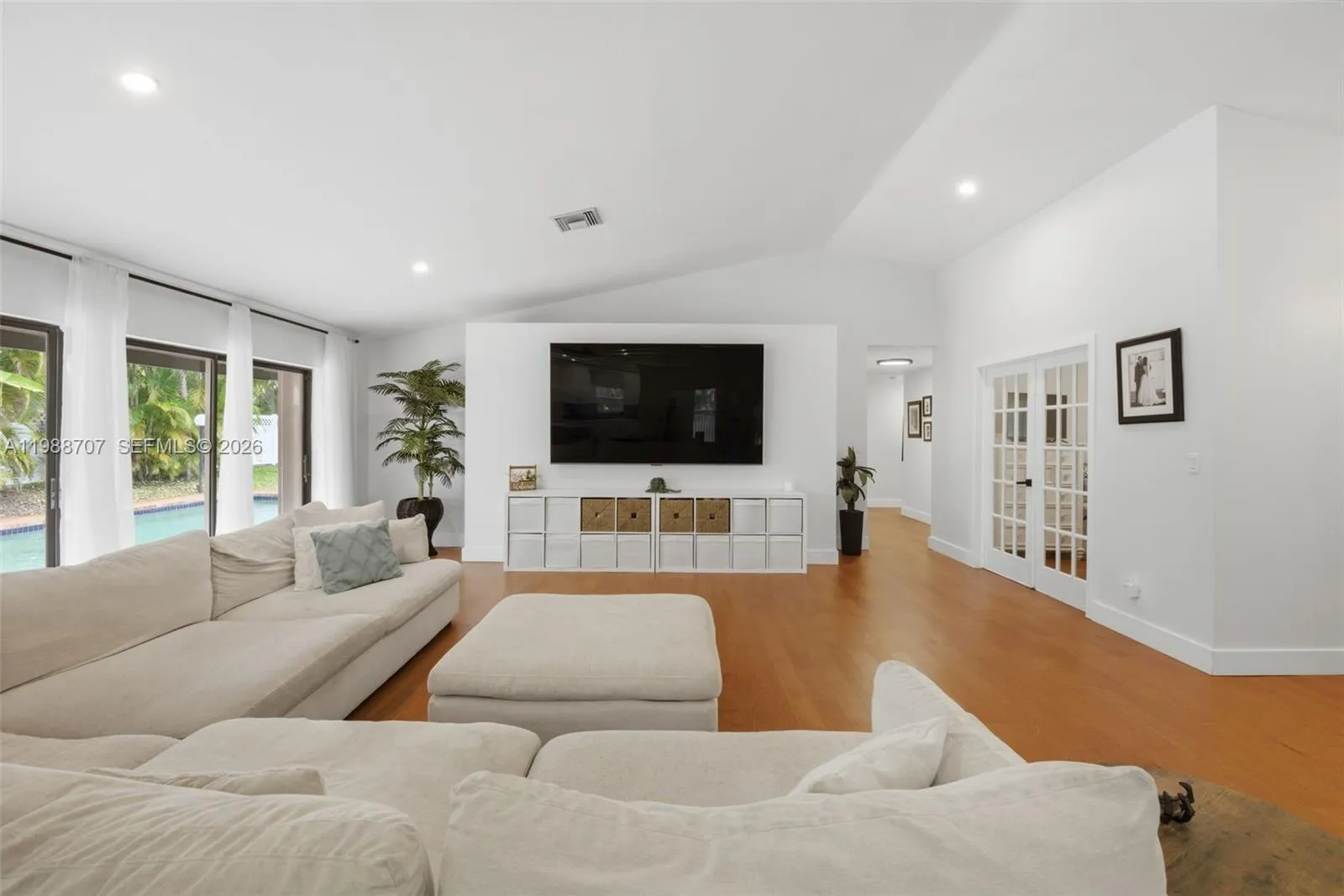 395 NW 89th Ln, Coral Springs FL 33071