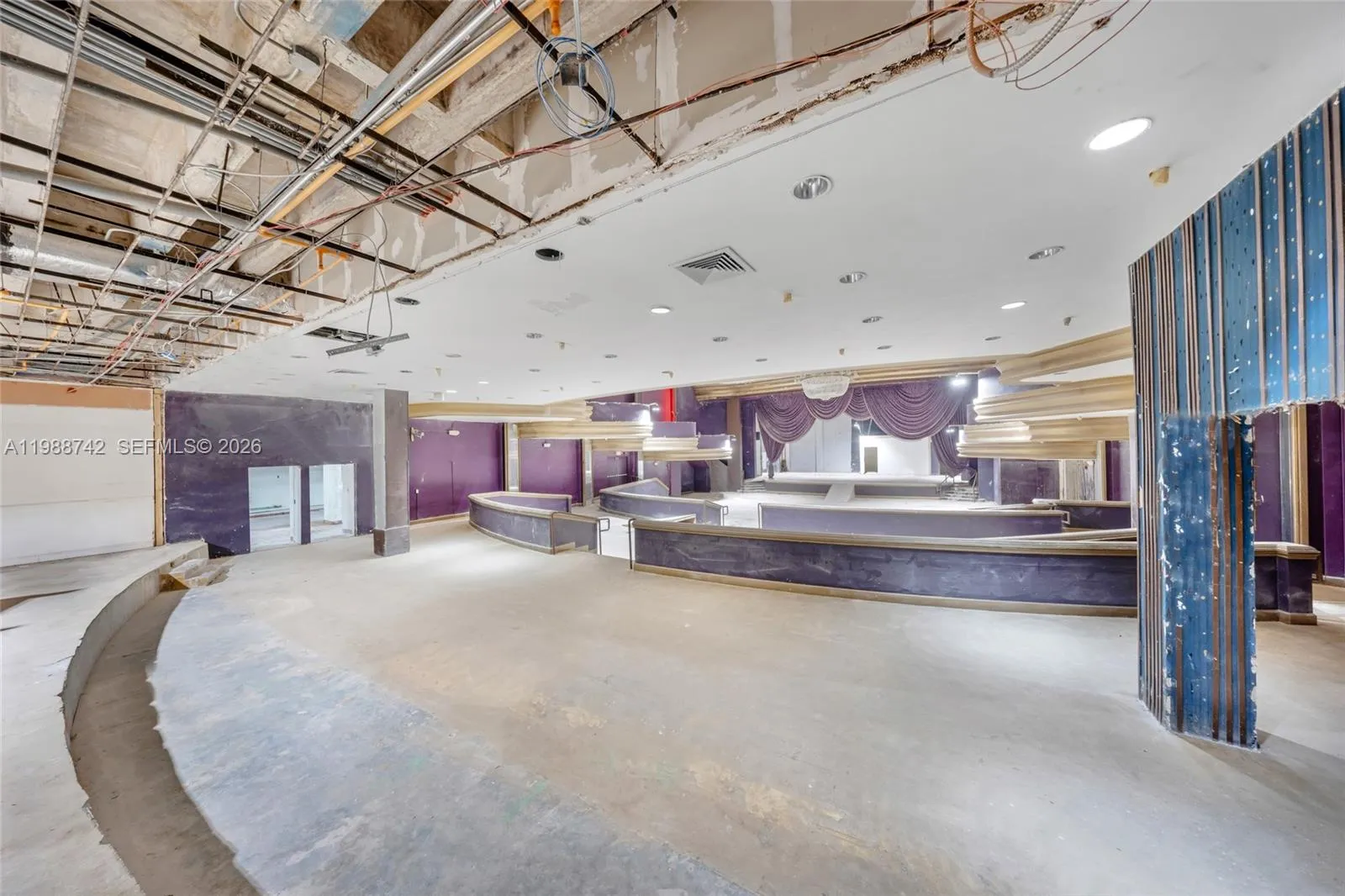 5445 Collins Ave, Miami Beach FL 33140