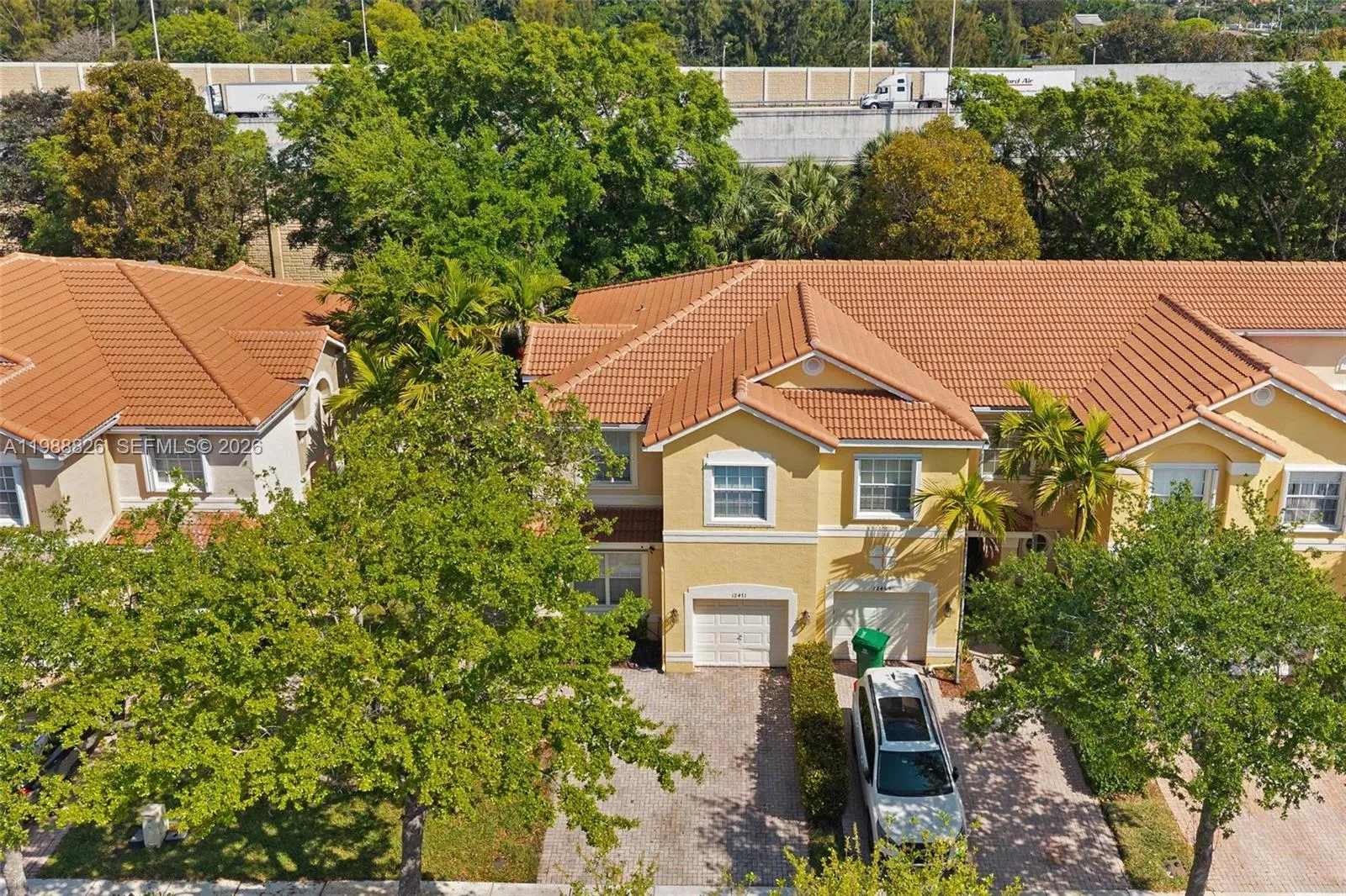 12471 SW 42nd St, Miramar FL 33027