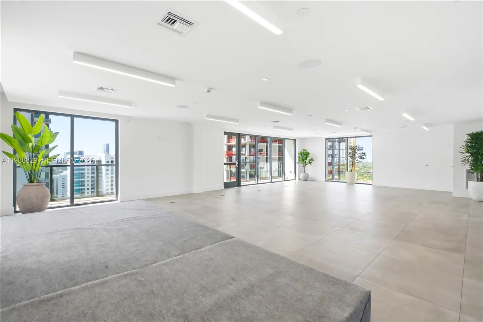 239 SW 9th St # 2401, Miami FL 33130