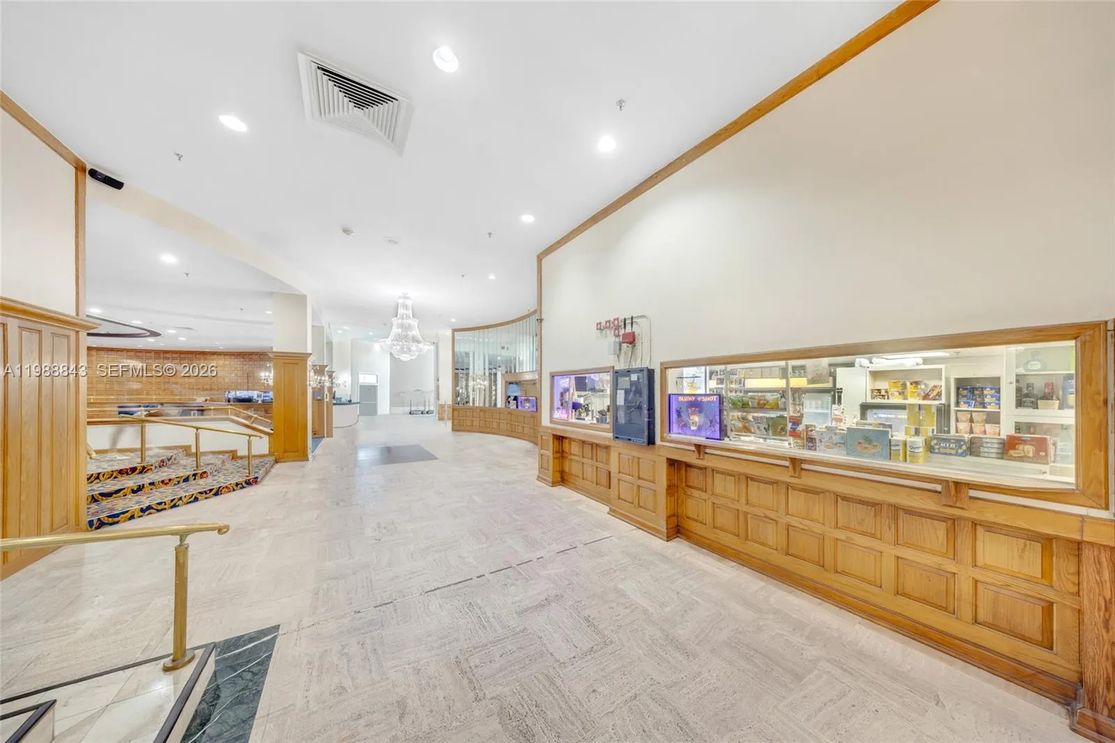 5445 Collins Ave, Miami Beach FL 33140