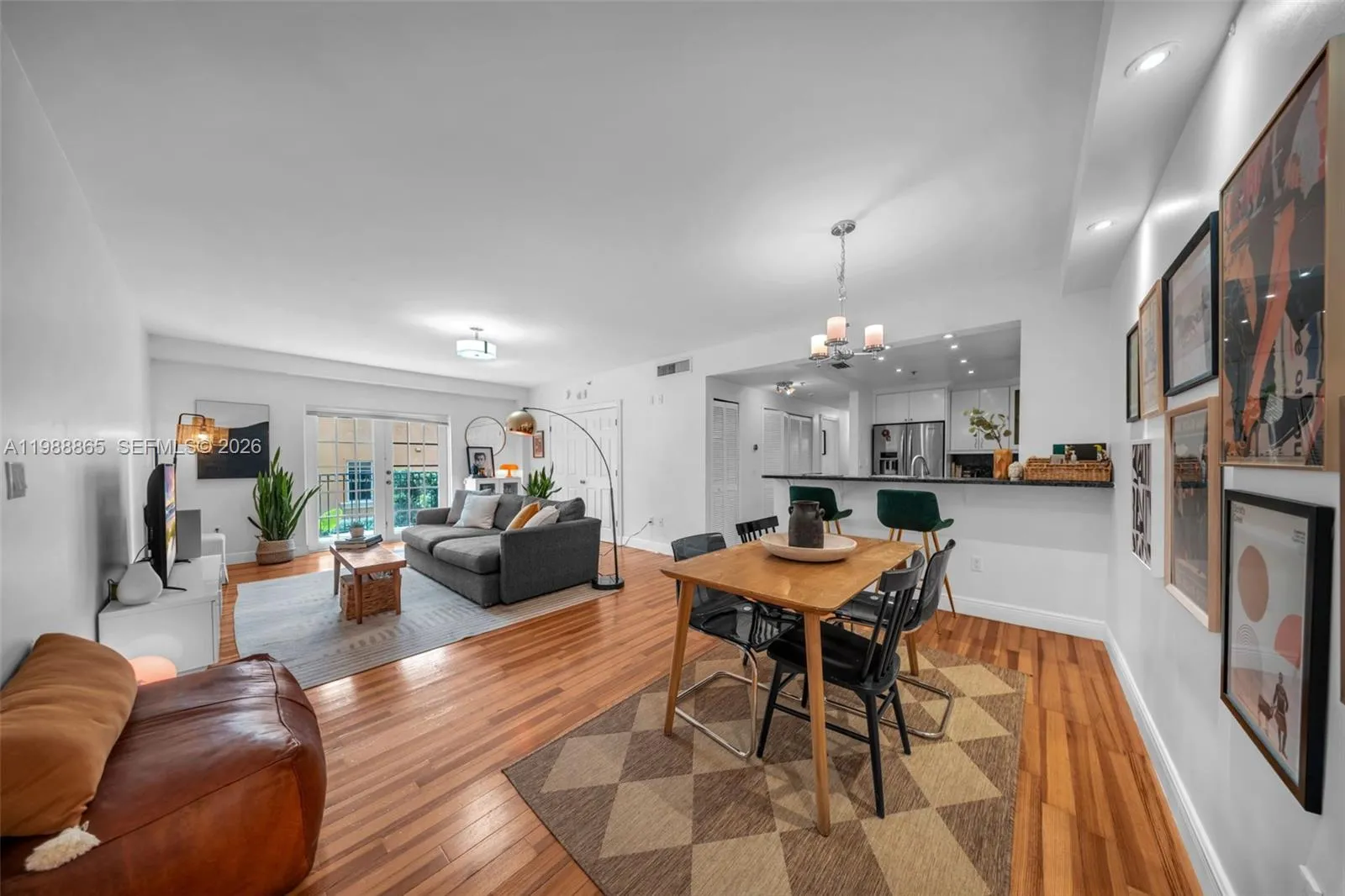 2 bedroom 2 bath for rent at 1400 Salzedo St # 108, Coral Gables FL 33134