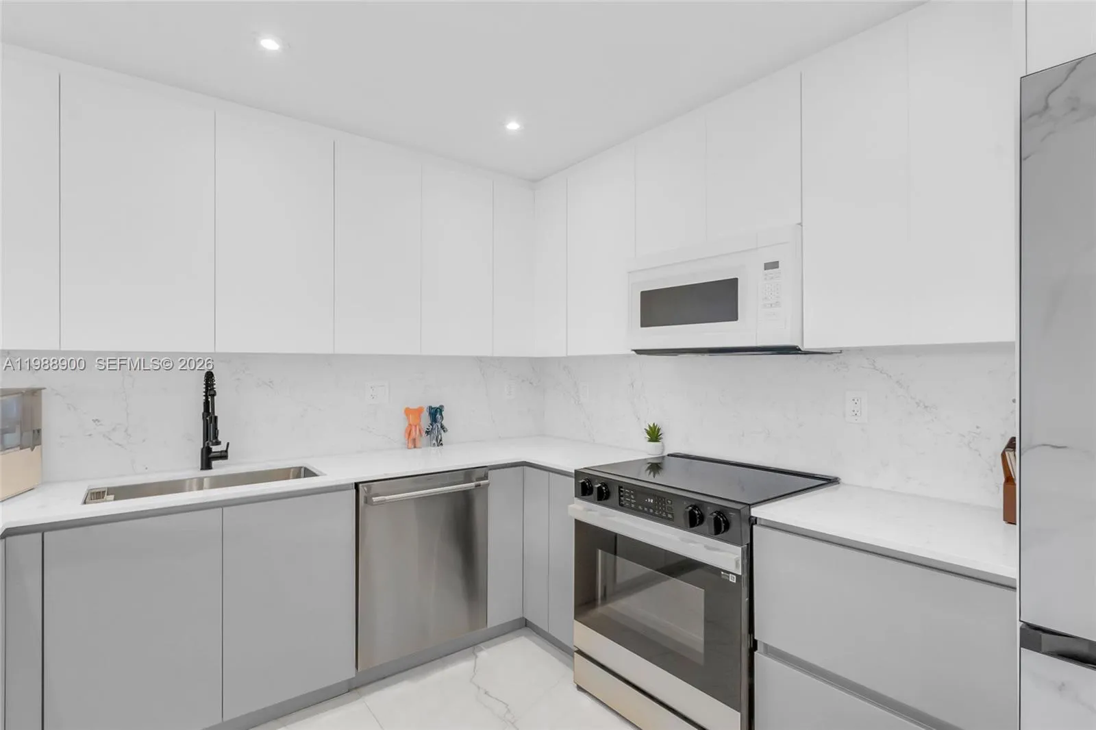 20441 NE 30th Ave # 9, Aventura FL 33180