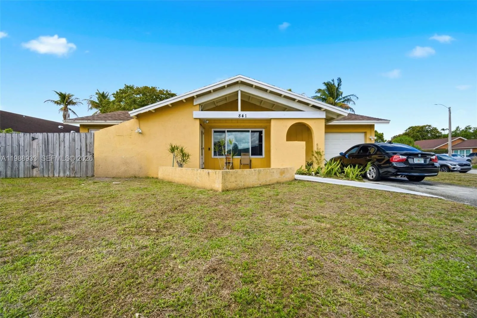 3 bedroom 2 bath for sale at 841 SW 55th Ave, Margate FL 33068
