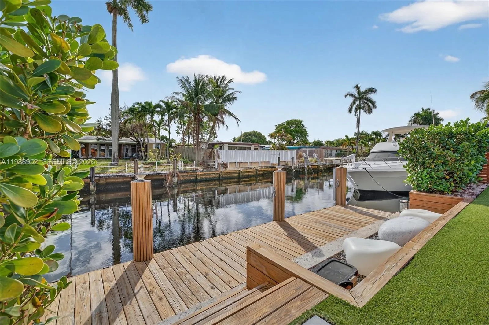 2436 Cat Cay Ln, Fort Lauderdale FL 33312