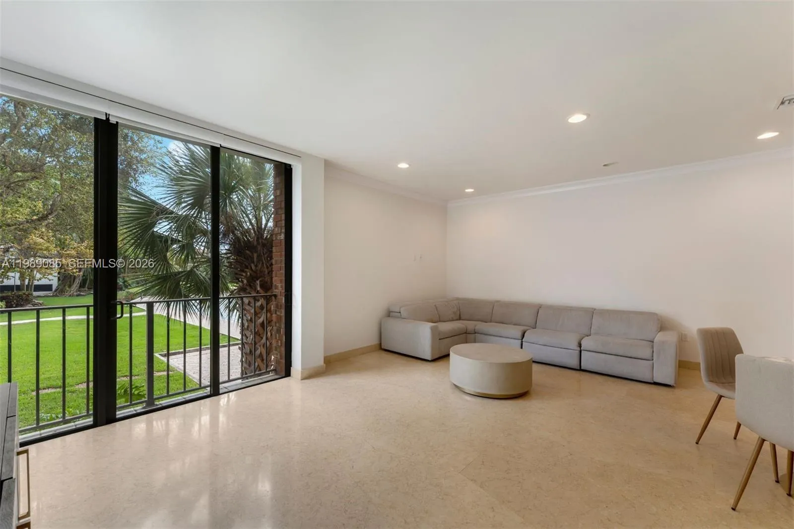 1566 NE Quayside Ter # D14, Miami FL 33138