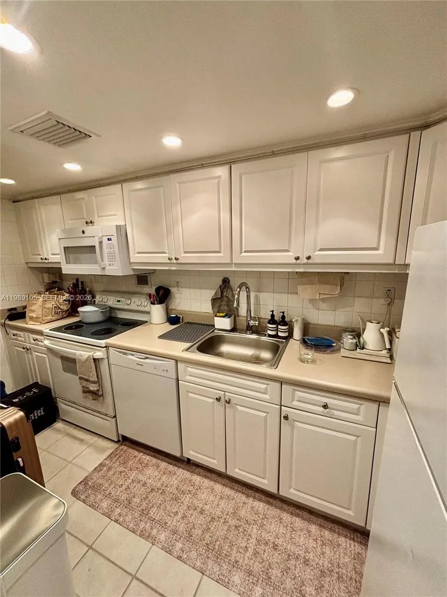 1000 West Ave # 1122, Miami Beach FL 33139