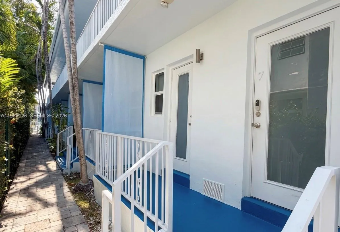 1228 Pennsylvania Ave # 7, Miami Beach FL 33139