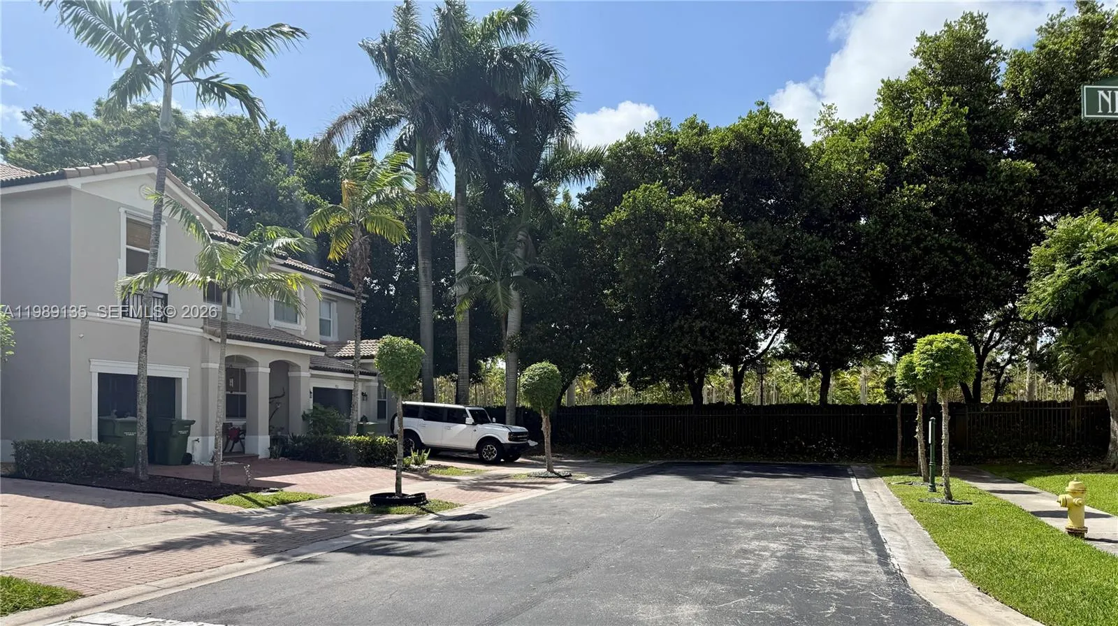 909 NE 42nd Ave, Homestead FL 33033