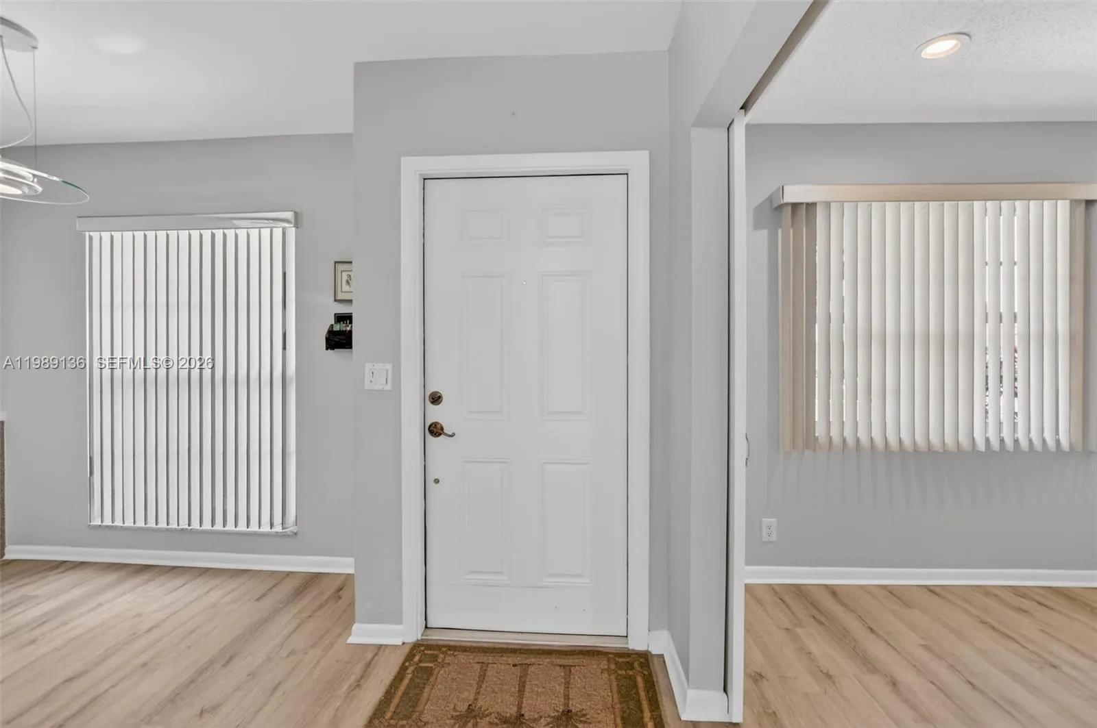 8662 Bella Vista Dr, Boca Raton FL 33433