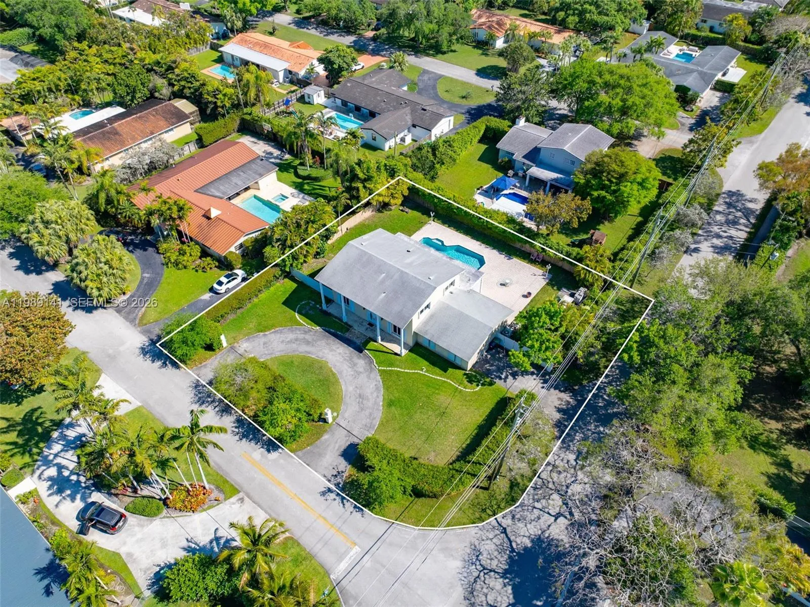7390 SW 114th St, Pinecrest FL 33156