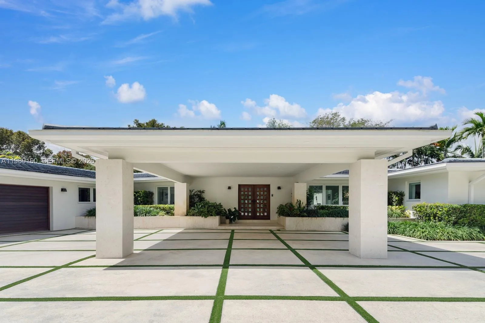 6120 Riviera Dr, Coral Gables FL 33146