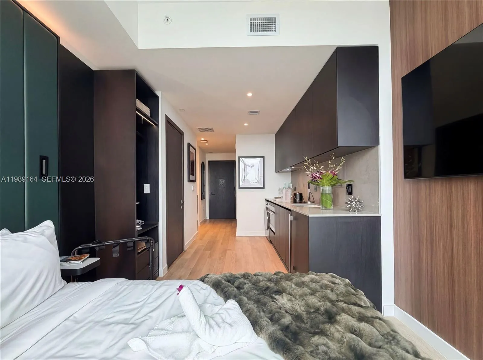 20 NE 11th St # 4803A, Miami FL 33132