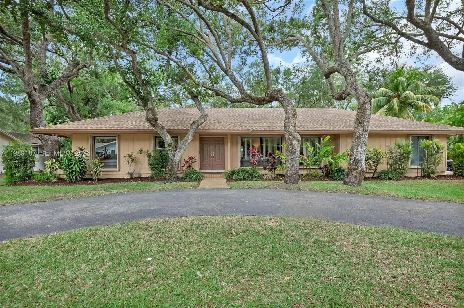 4 bedroom 2 bath for sale at 16745 SW 74th Ct, Palmetto Bay FL 33157