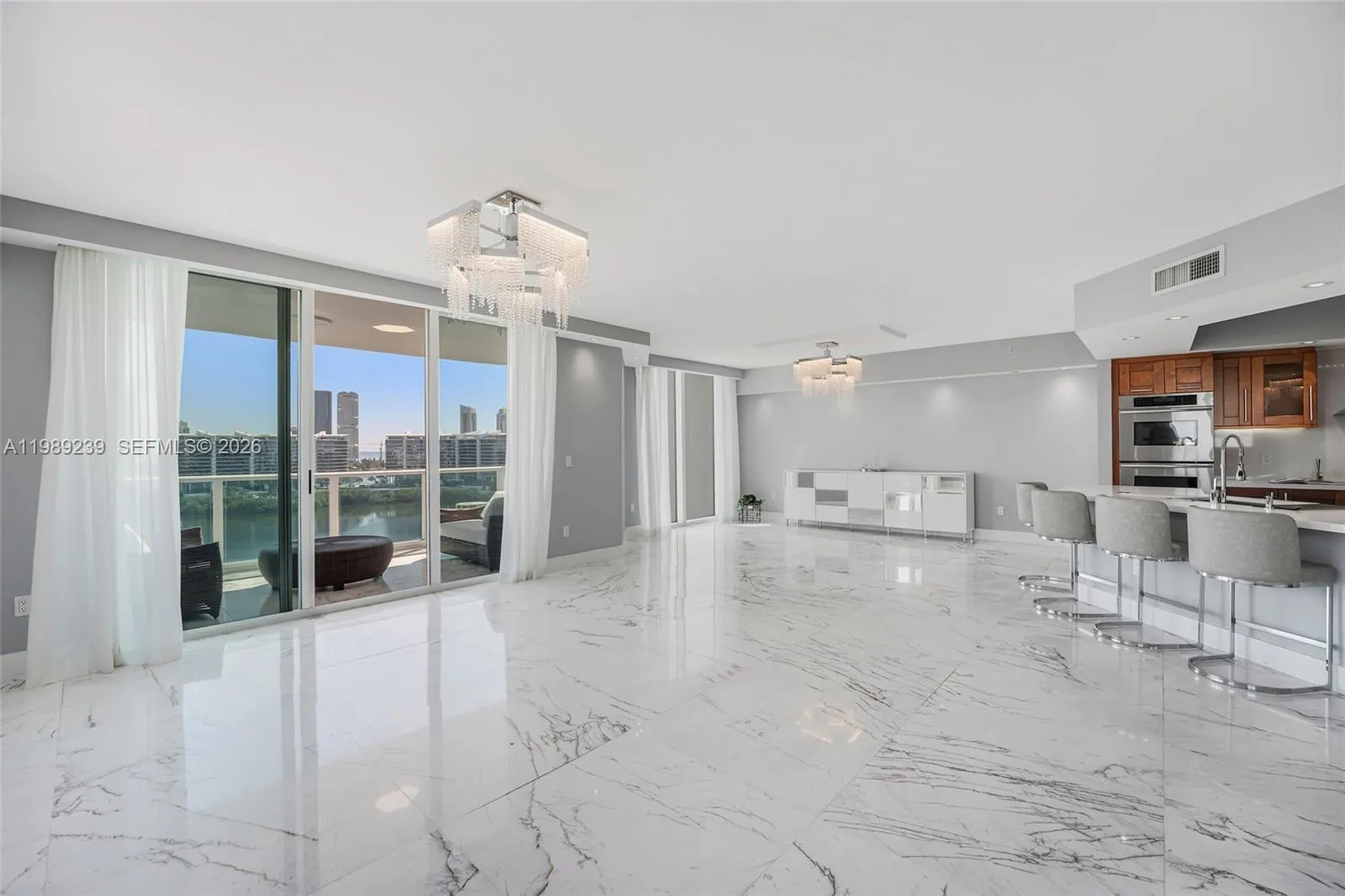 3301 NE 183rd St # 1601, Aventura FL 33160
