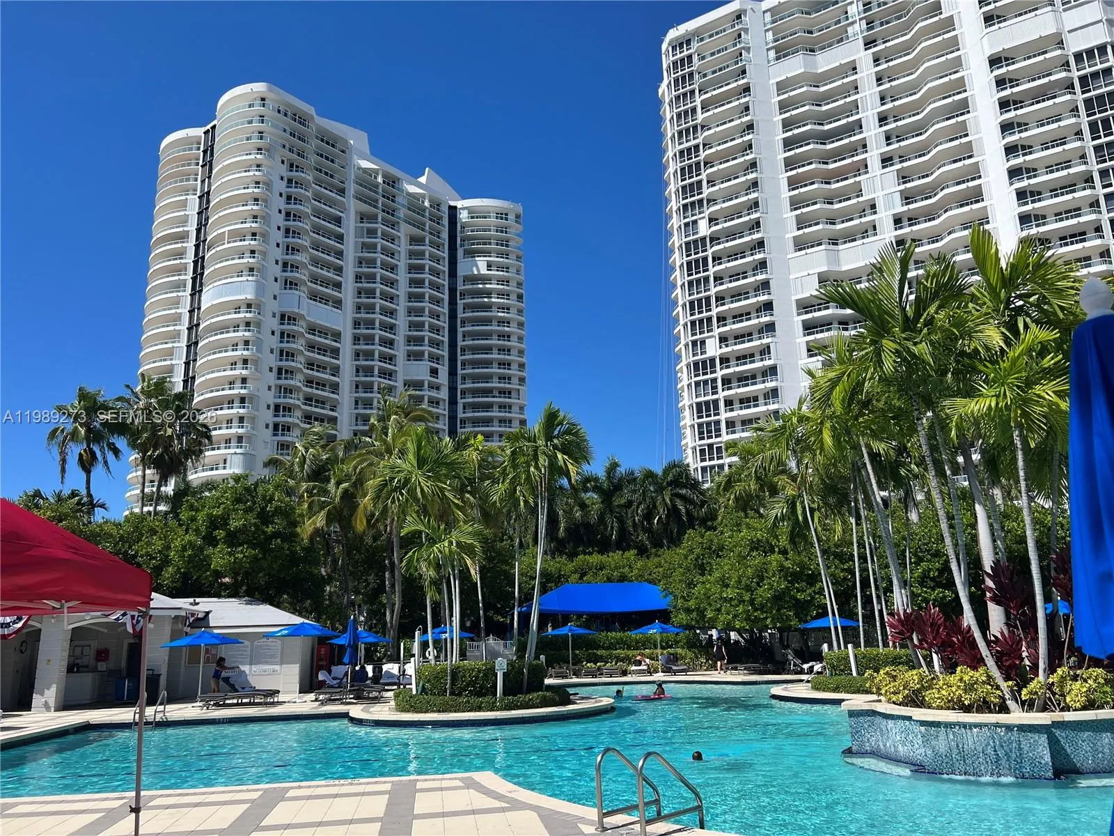 21050 Point Pl # 702, Aventura FL 33180