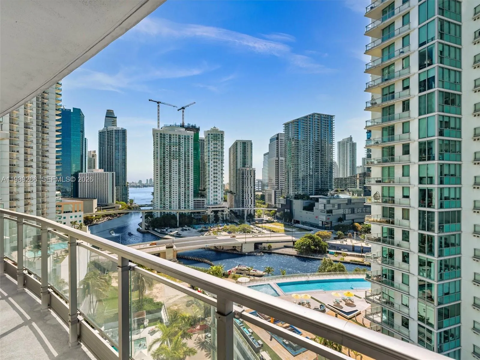 2 bedroom 2 bath for sale at 90 SW 3rd St # 2013, Miami FL 33130