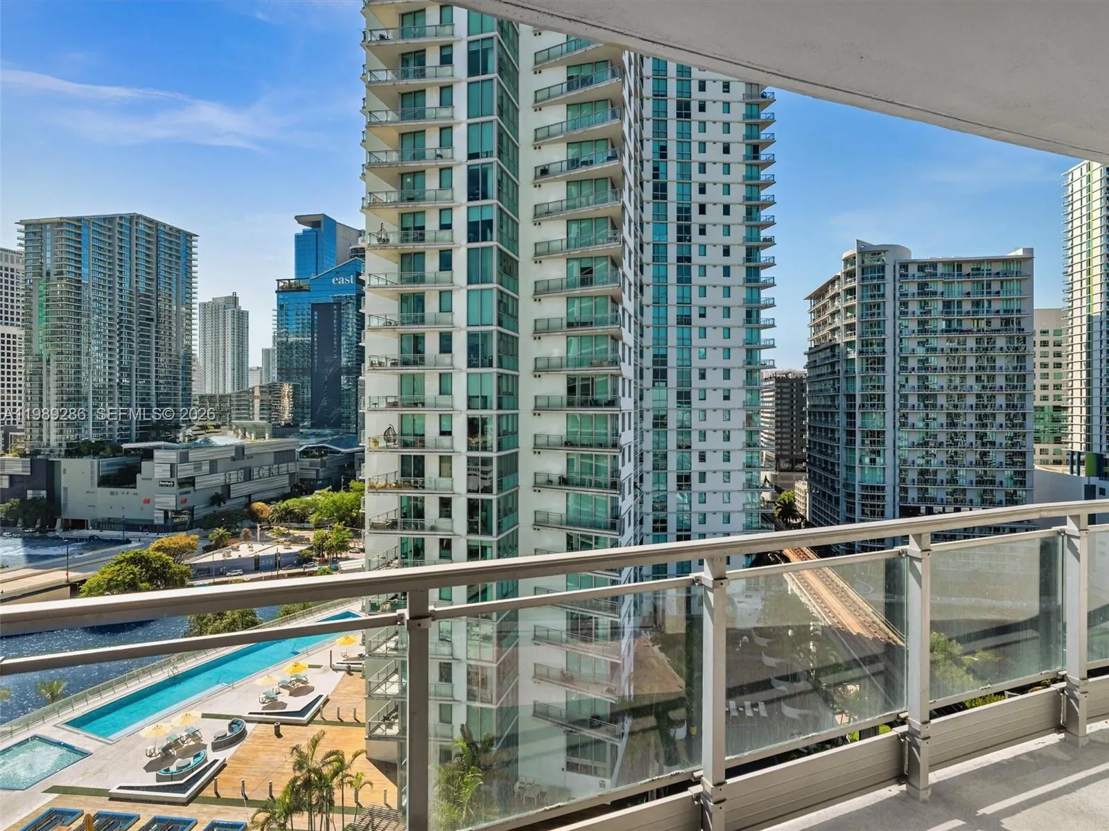 90 SW 3rd St # 2013, Miami FL 33130