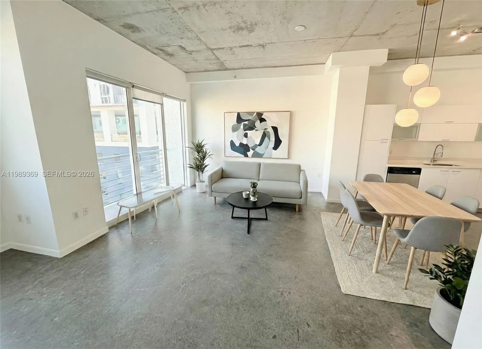 1 bedroom 1 bath for sale at 133 NE 2nd Ave # 1209, Miami FL 33132