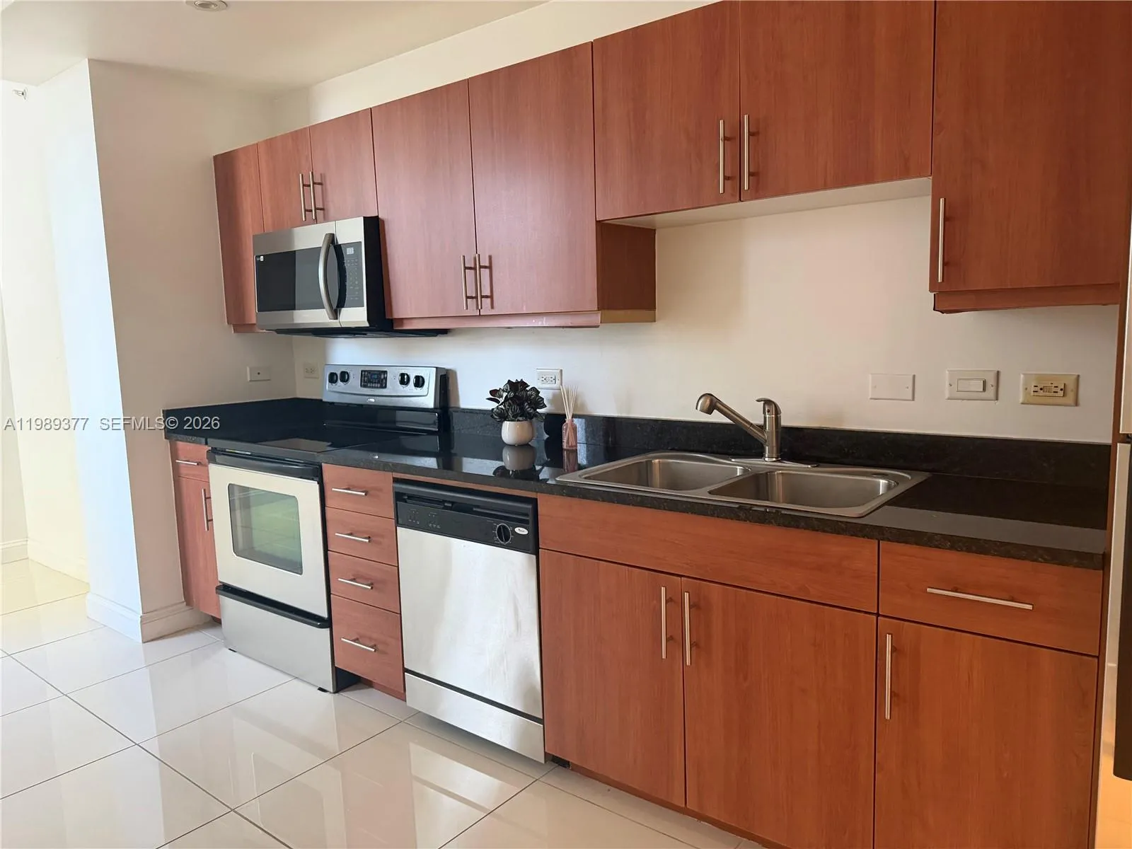111 E Flagler St # 606, Miami FL 33131