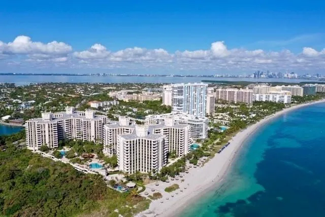 3 bedroom 2 bath for sale at 1111 Crandon Blvd # C902, Key Biscayne FL 33149