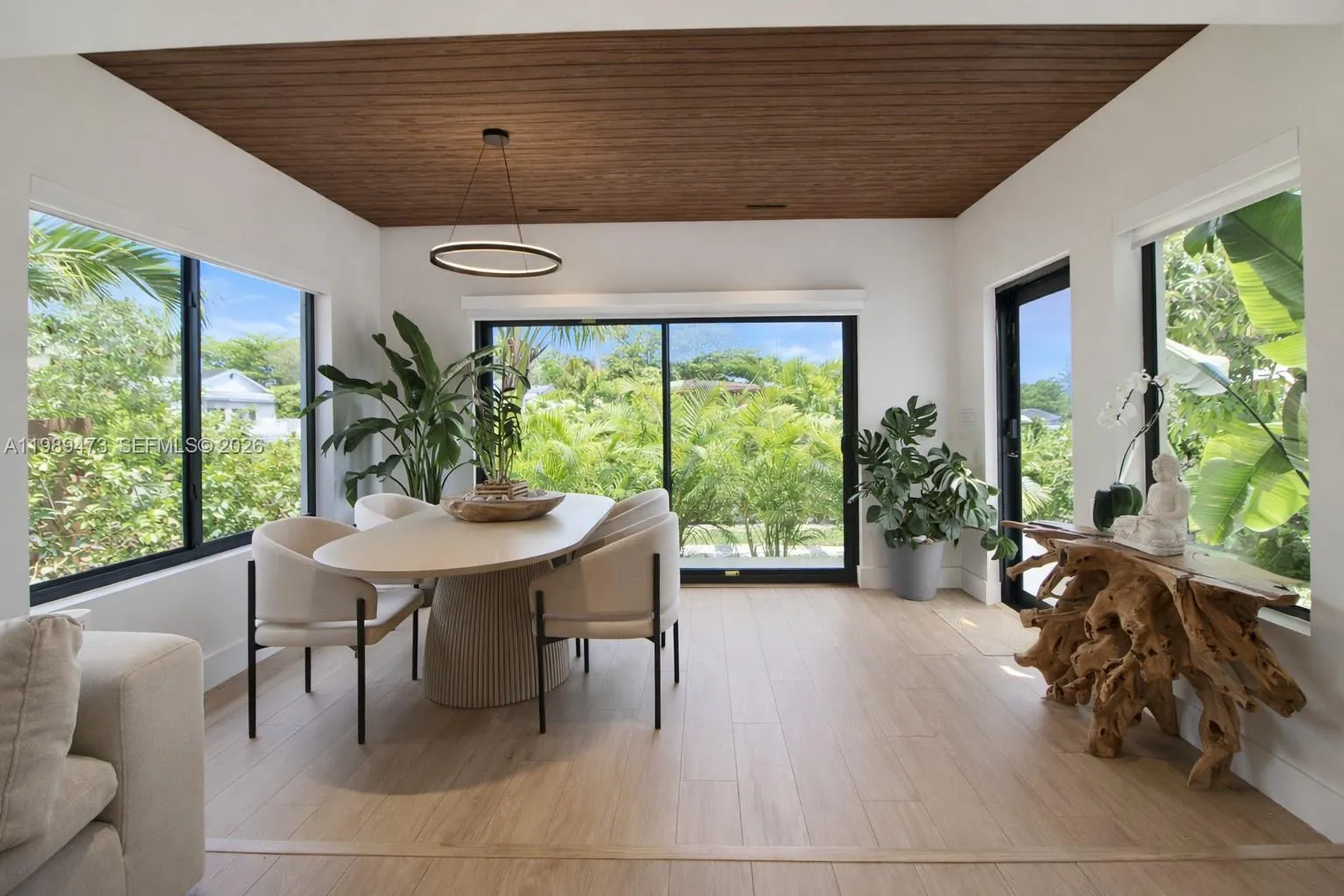 500 NW 43rd St, Miami FL 33127