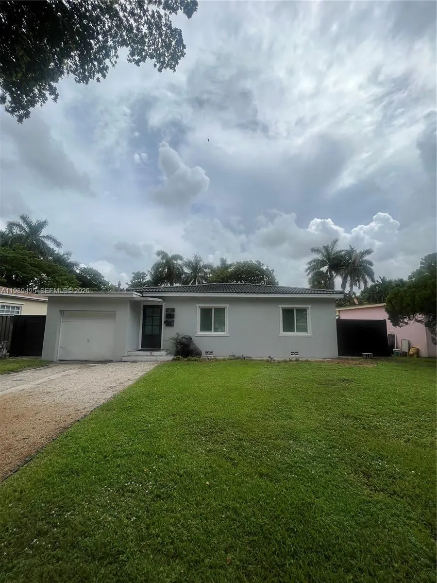 3 bedroom 2 bath for sale at 531 Forrest Dr, Miami Springs FL 33166