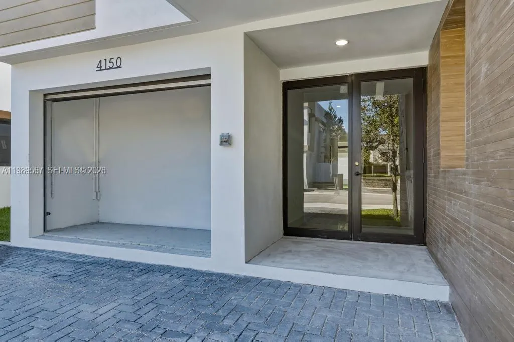 4150 S Oak Pl, Dania Beach FL 33314