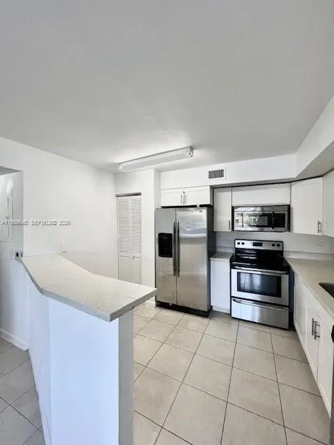 3690 N 56th Ave # 902, Hollywood FL 33021