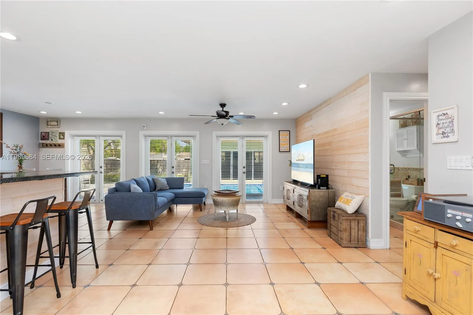 8535 SW 186th St, Cutler Bay FL 33157