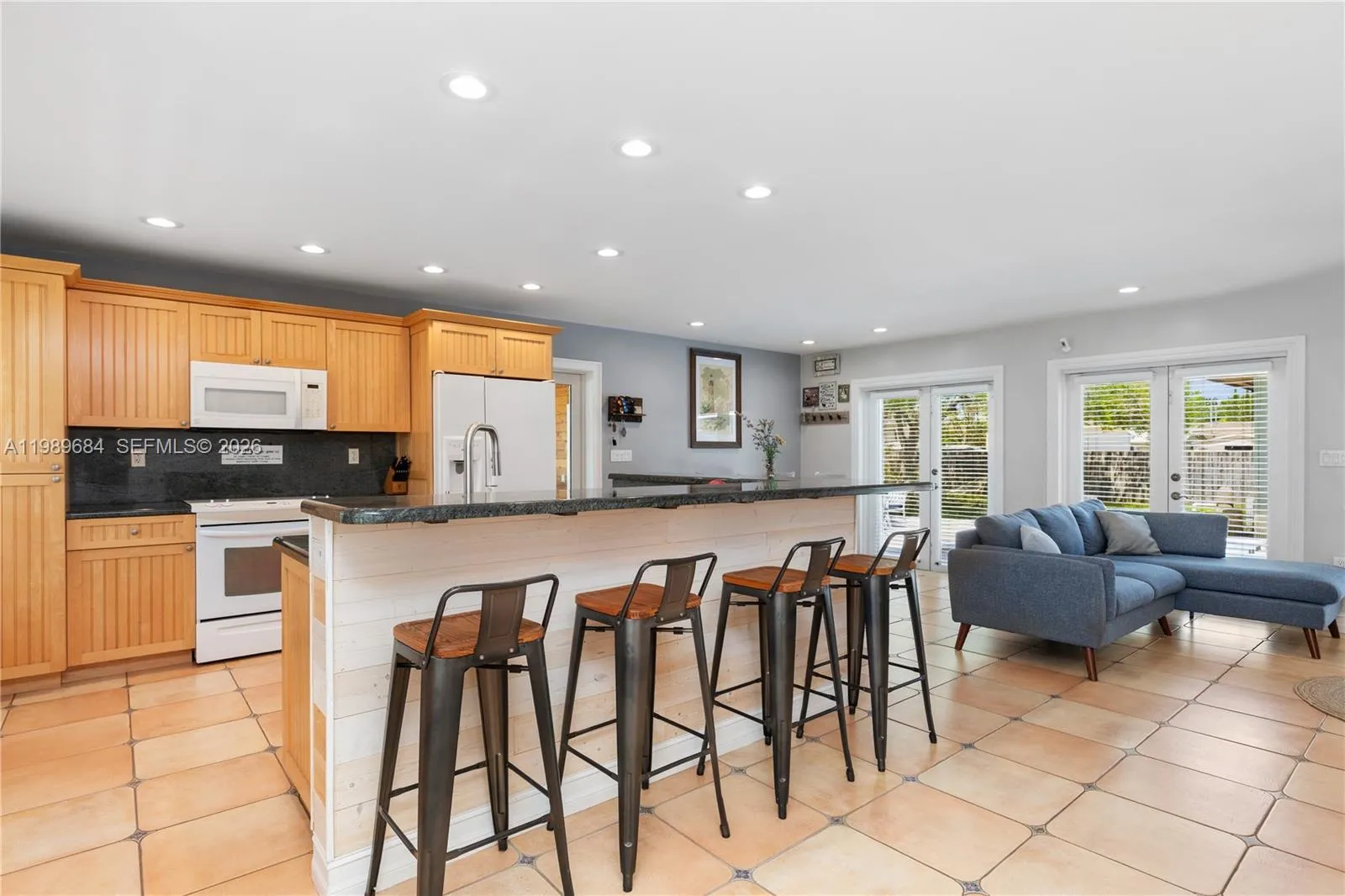 8535 SW 186th St, Cutler Bay FL 33157