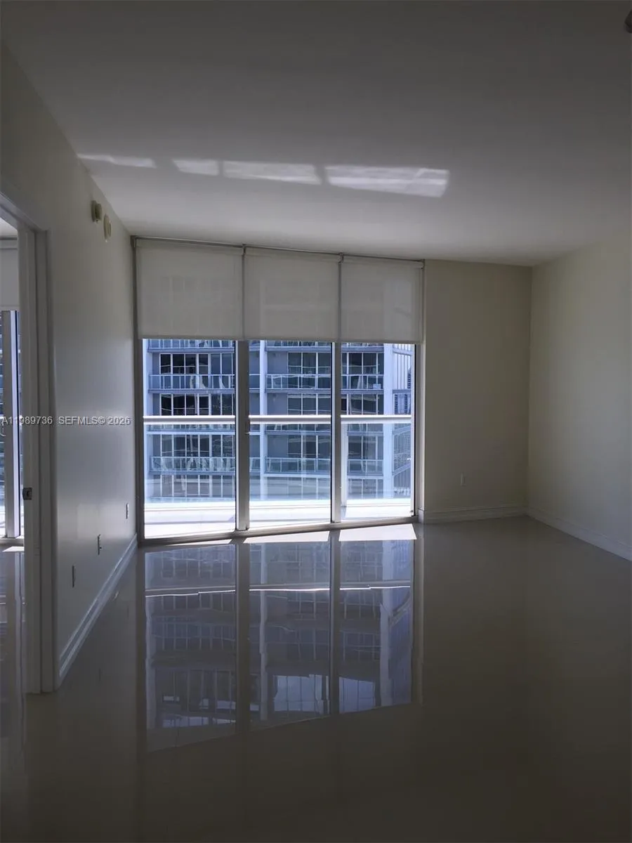 475 Brickell Ave # 5111, Miami FL 33131