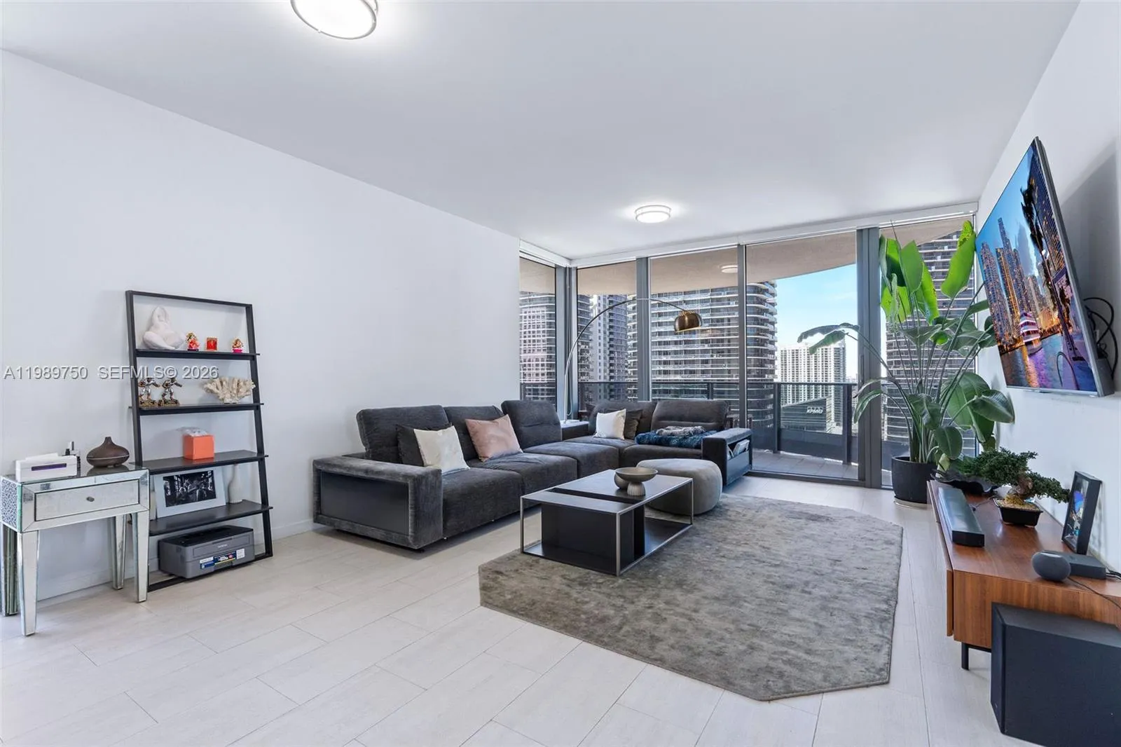1000 Brickell Plz # 2812, Miami FL 33131