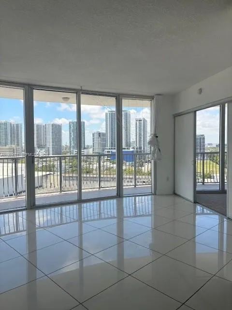2 bedroom 2 bath for sale at 1750 N Bayshore Dr # 1714, Miami FL 33132