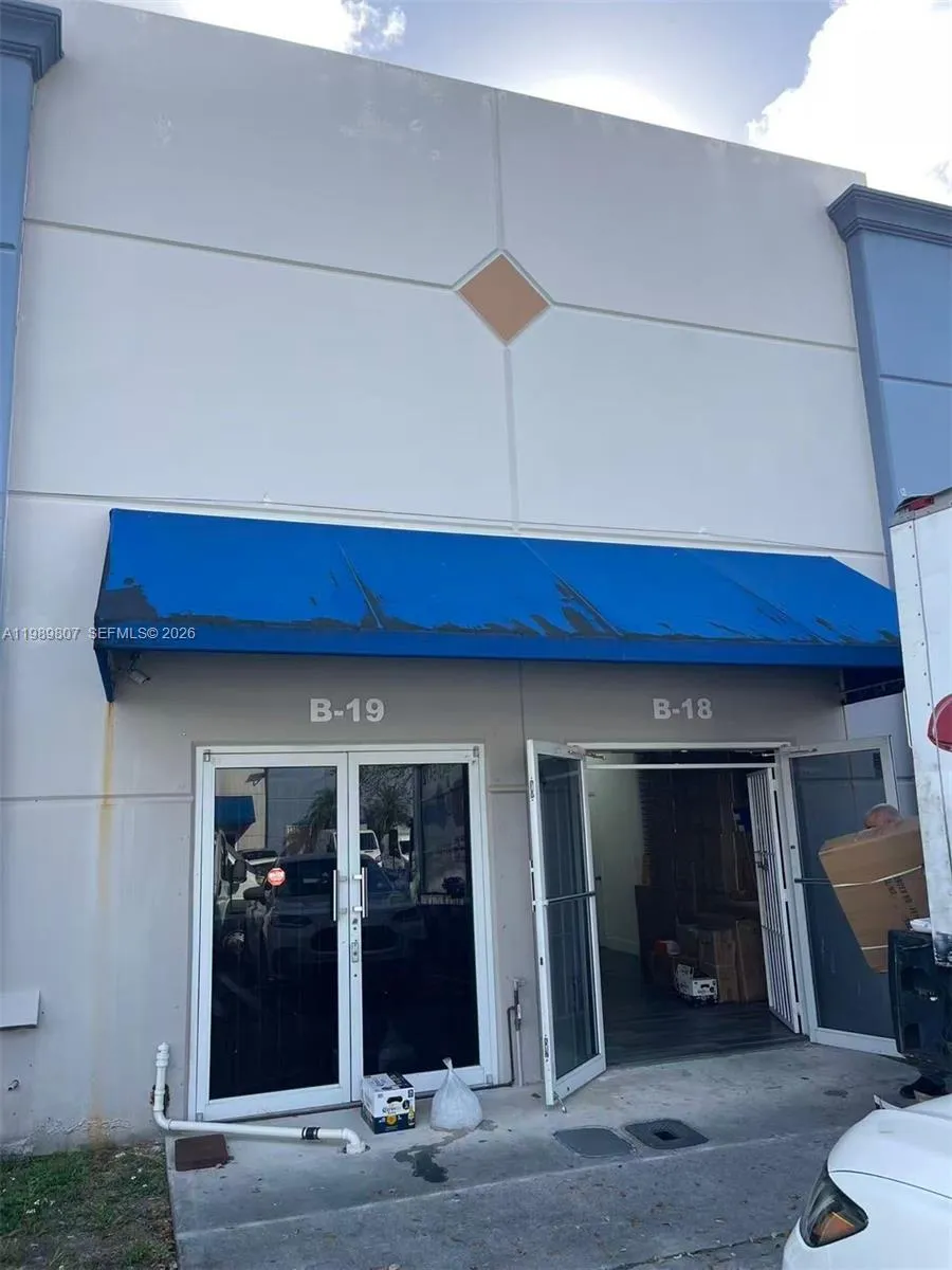 for sale at 4960 NW 165th St # B18, Miami Gardens FL 33014