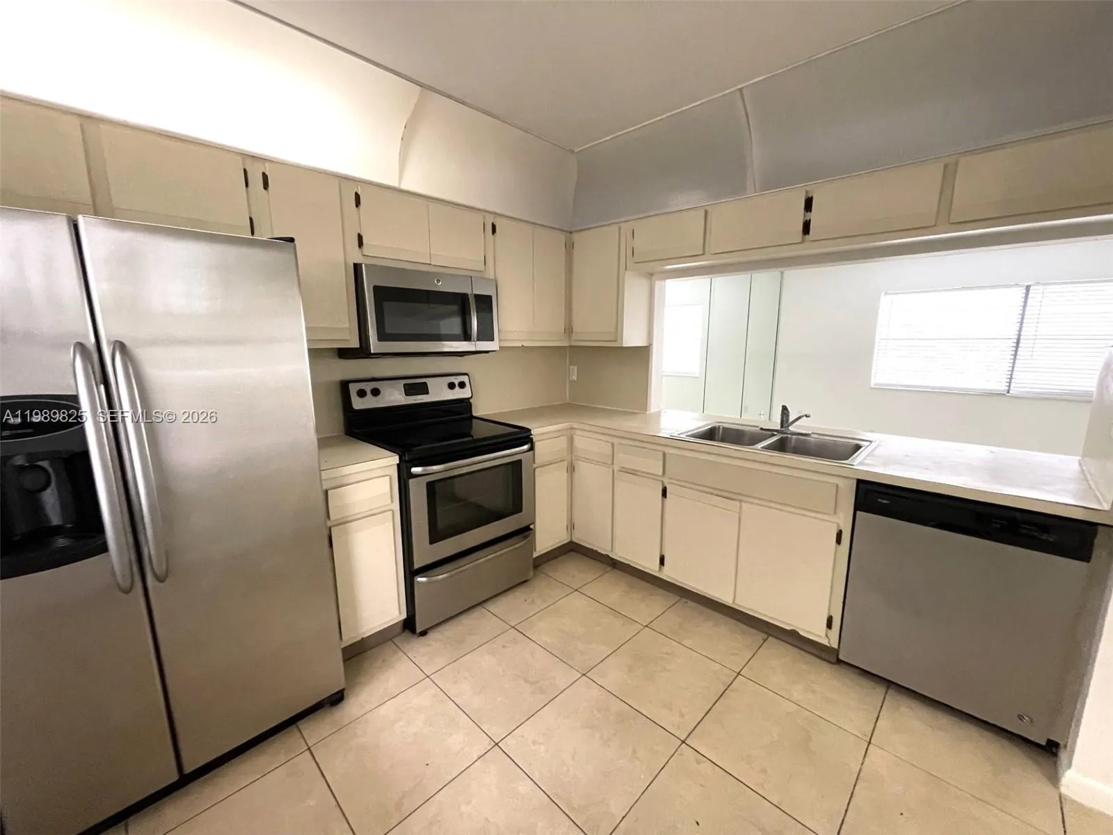 2390 Coral Springs Dr # 2390, Coral Springs FL 33065