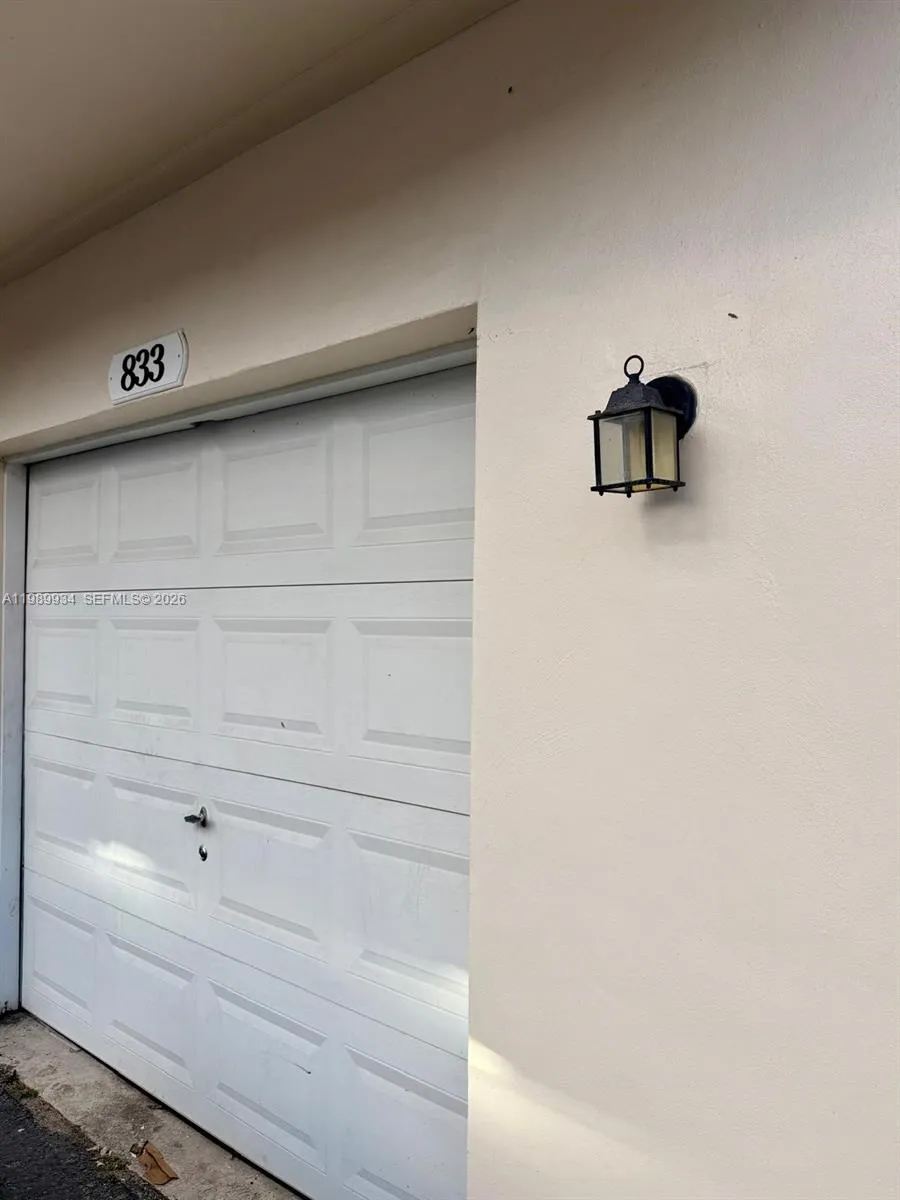 833 NW 81st Ter # 8, Plantation FL 33324