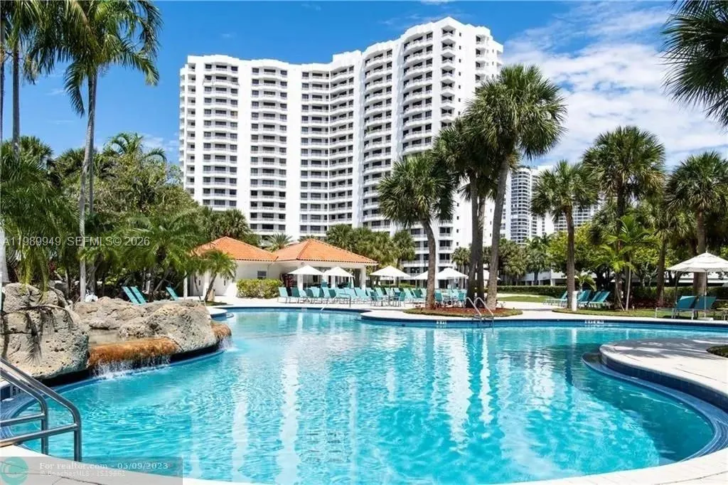 3300 NE 191st St # 1706, Aventura FL 33180