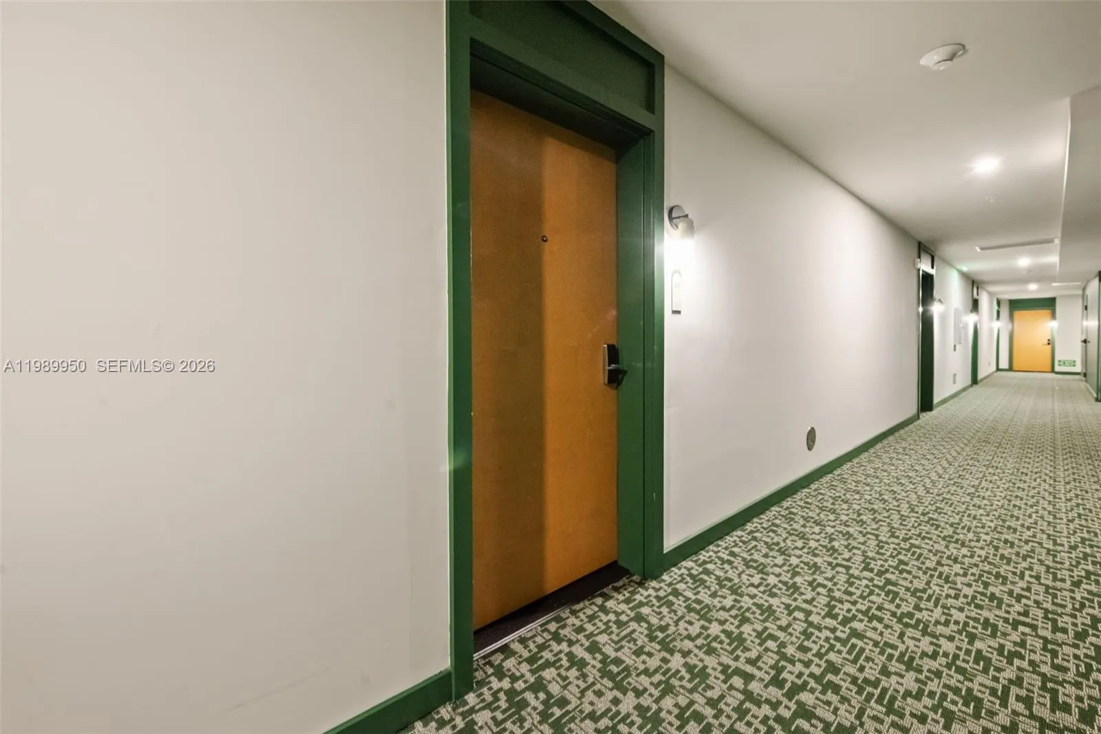 11 NE 6th St # 2605, Miami FL 33132