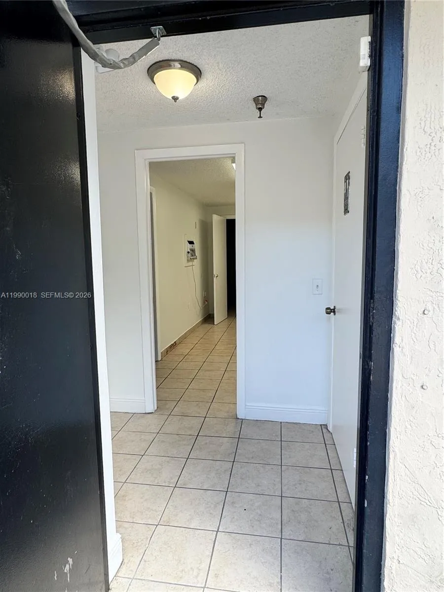 2458 NW 94th Ave, Doral FL 33172