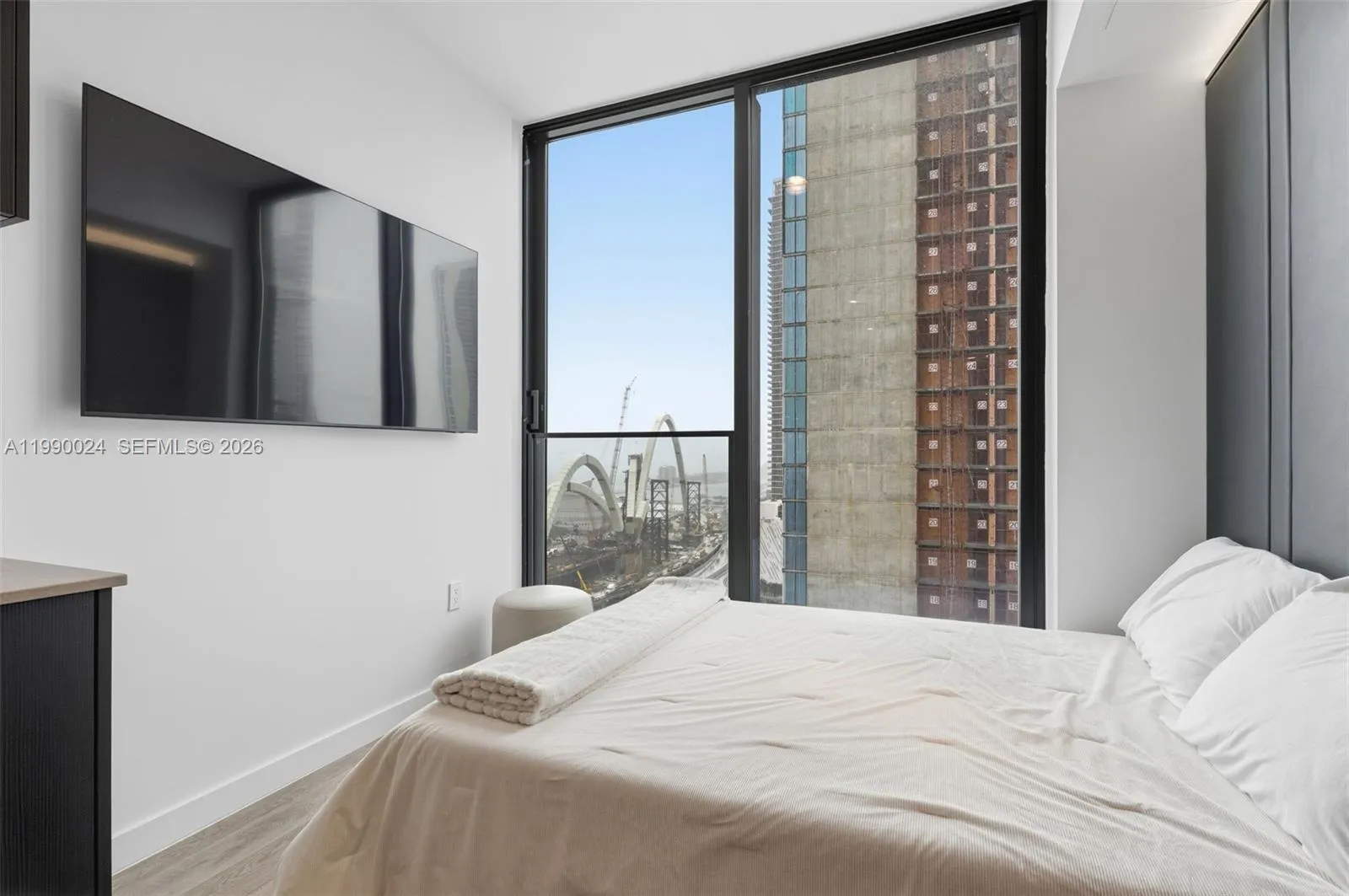 1 bath for sale at 20 NE 11th St # 2306A, Miami FL 33132