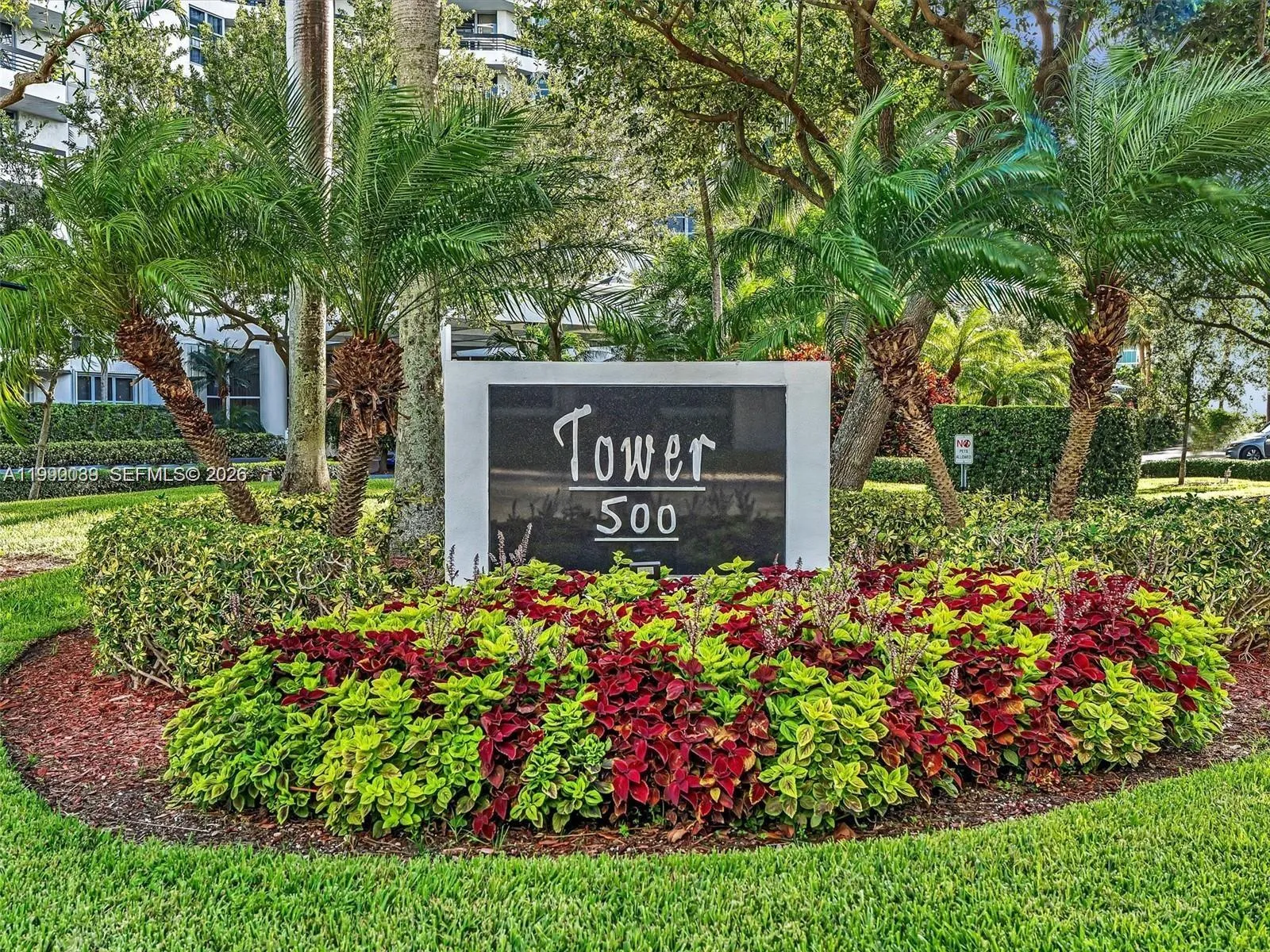 3530 Mystic Pointe Dr # 114, Aventura FL 33180